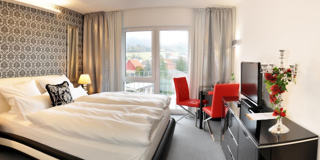 Gaestehaus Villa Casamia (Adults Only) Schmalkalden Δωμάτιο φωτογραφία